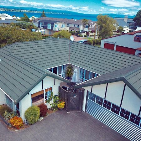 Tui House Villa Taupo Exterior photo